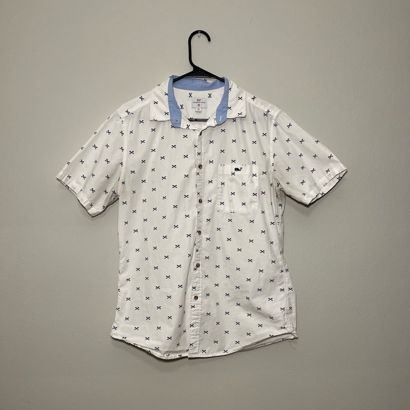 Vineyard Vines x Target Button down , Size M - Picture 1 of 3